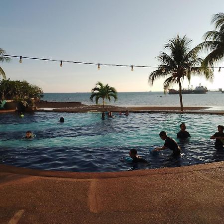 Ehsan Seaview Hotel Port Dickson Exterior photo