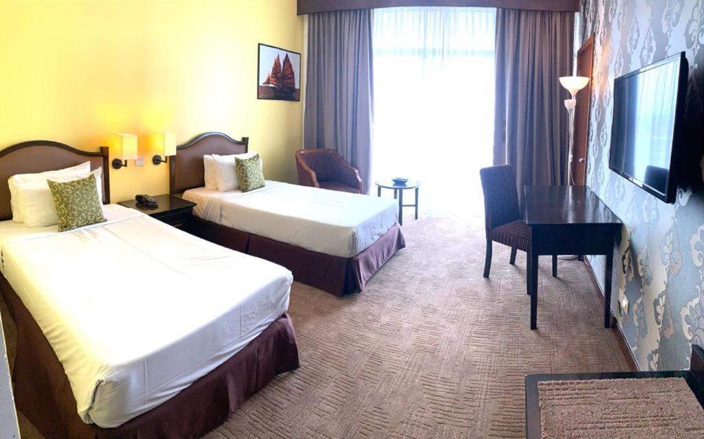 Ehsan Seaview Hotel Port Dickson Exterior photo