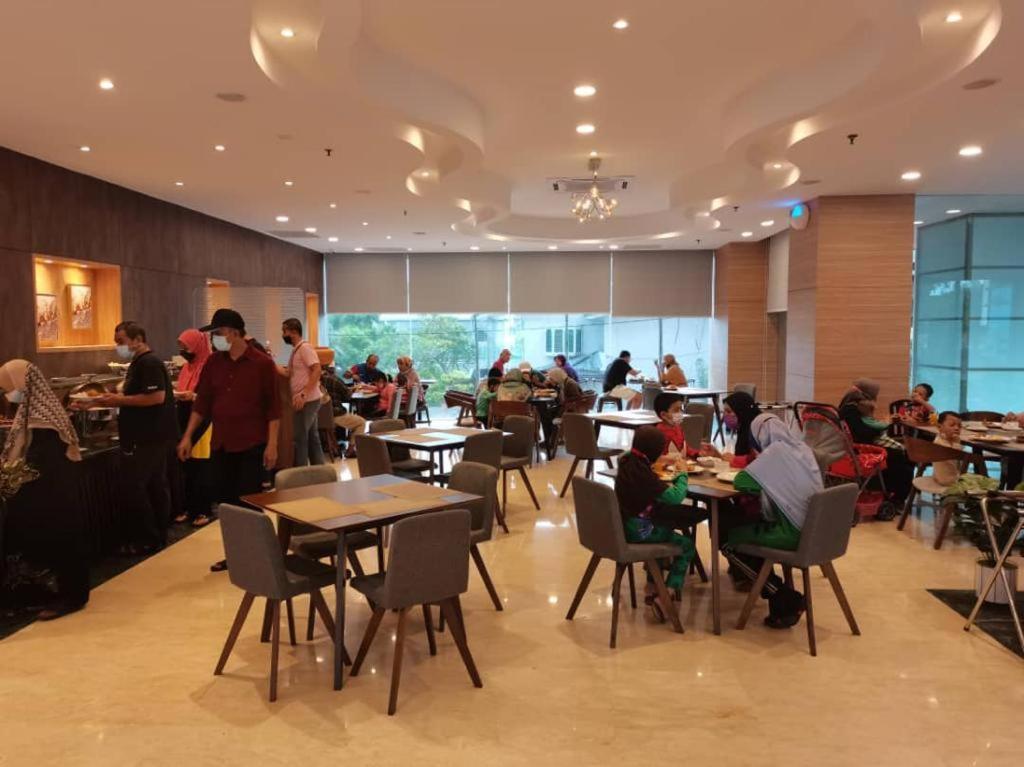 Ehsan Seaview Hotel Port Dickson Exterior photo