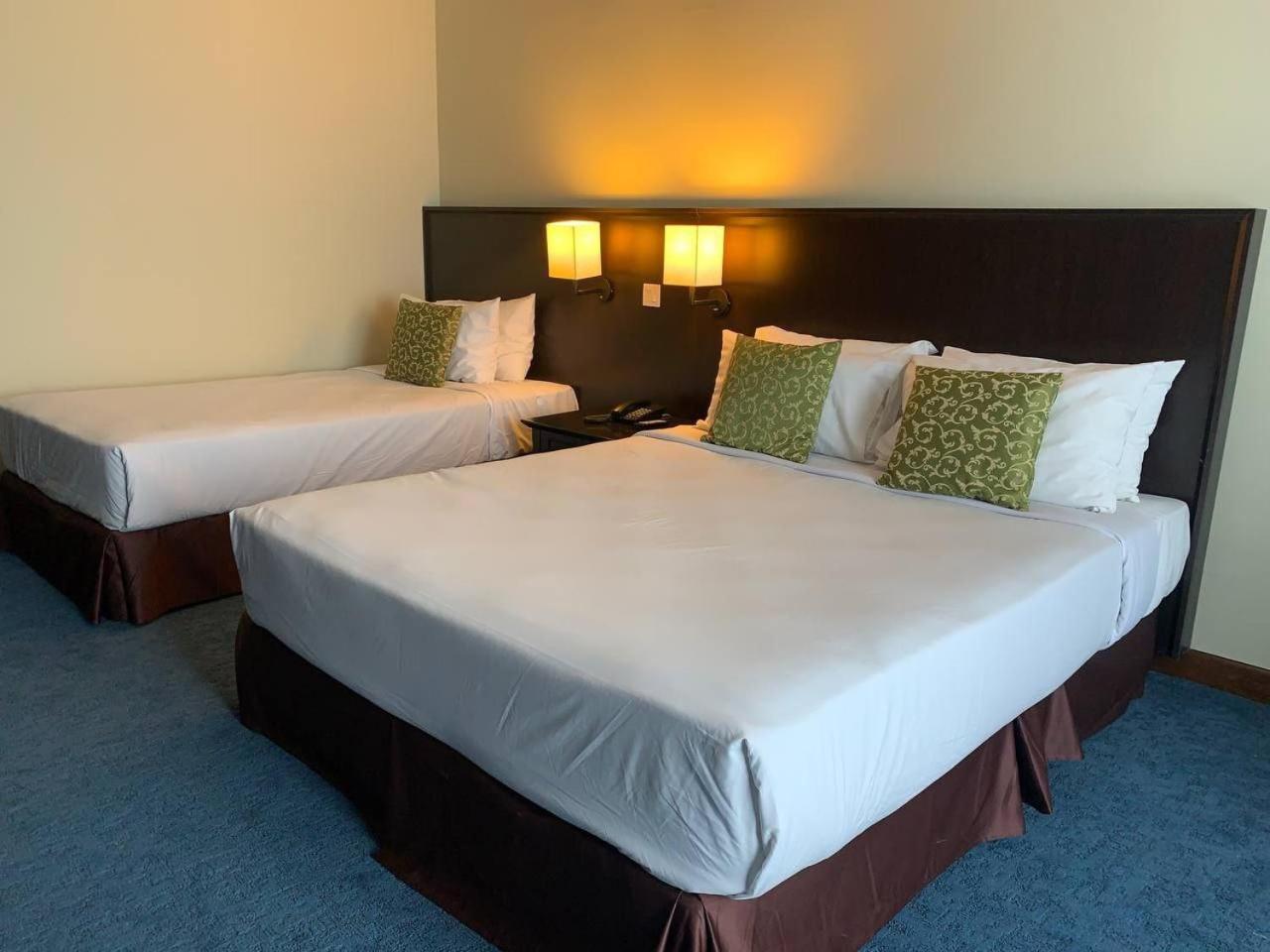 Ehsan Seaview Hotel Port Dickson Exterior photo